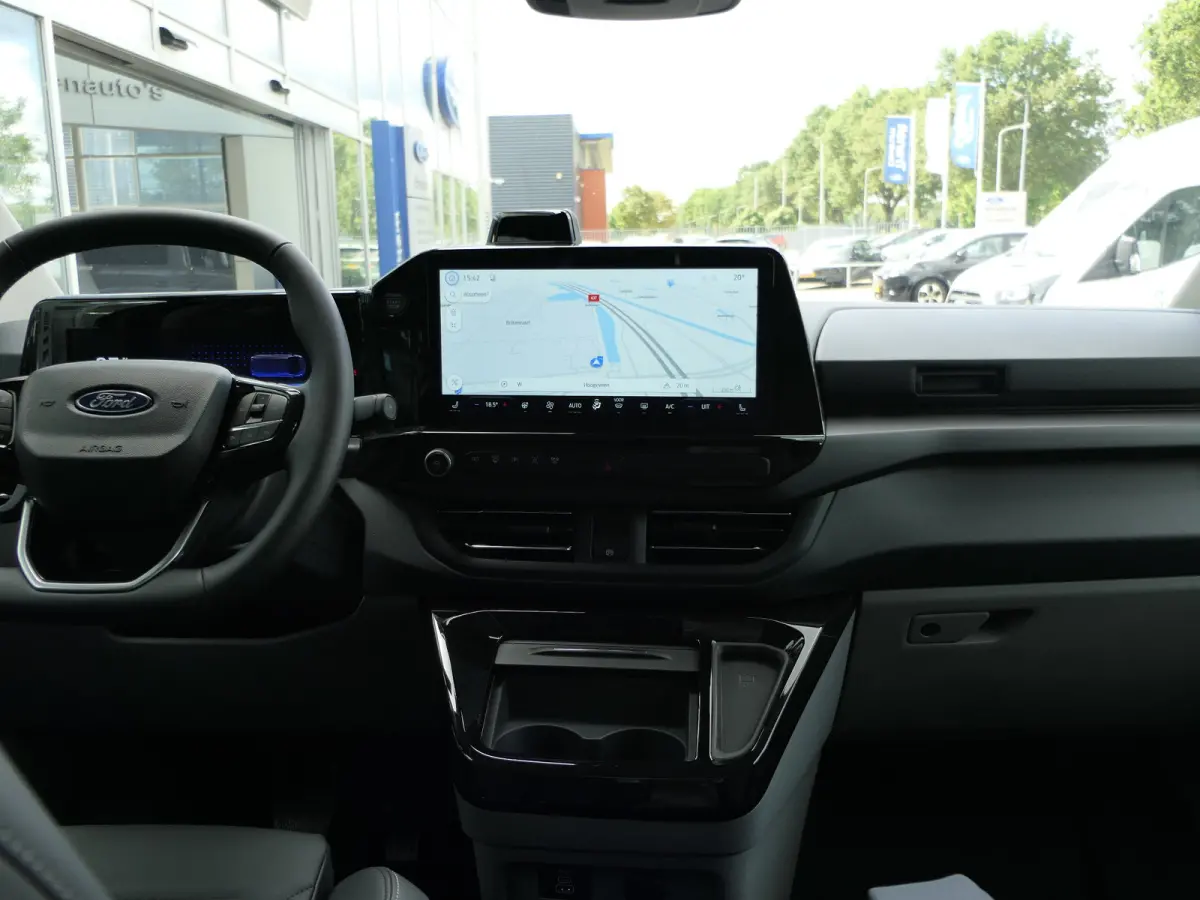 Tourneo 340 2.5 PHEV L2H1 Titanium X | Luxury | Panoramadak | 360 Camera | AGR Stoel | Leder | Adaptive LED | BLIS | Adaptive Cruise | B&O Audio