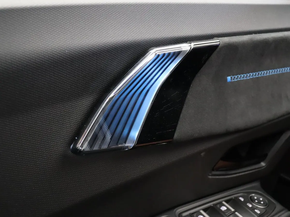 Hybrid 160pk esprit Alpine | Harman Kardon | Stoel- en stuurwielverwarming | 360 graden camera |