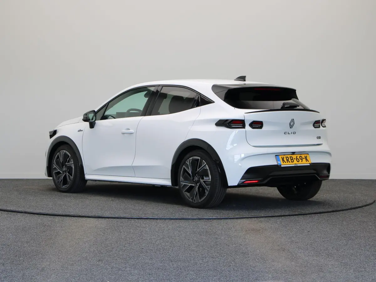 Hybrid 160pk esprit Alpine | Harman Kardon | Stoel- en stuurwielverwarming | 360 graden camera |