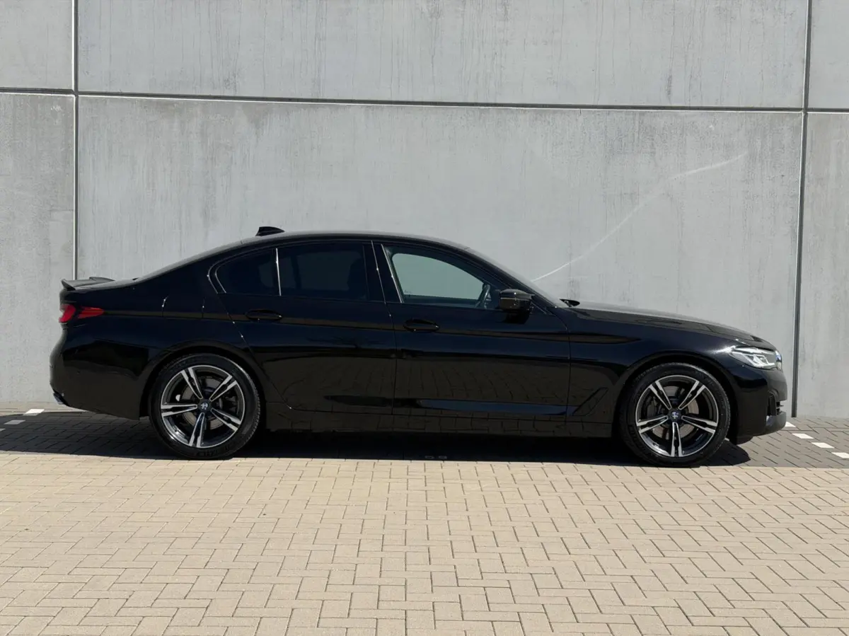 530e Business Edition Plus | Sfeer | 360° cam | Carplay