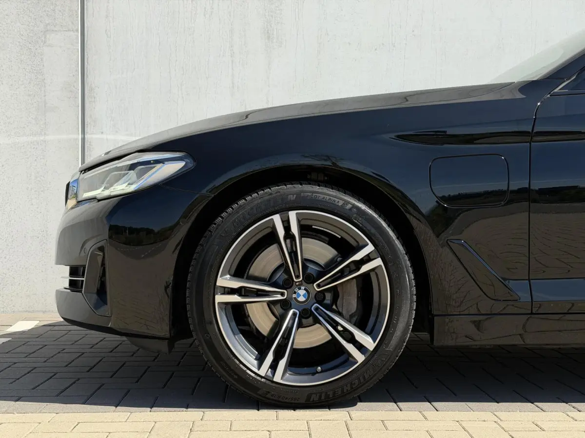 530e Business Edition Plus | Sfeer | 360° cam | Carplay