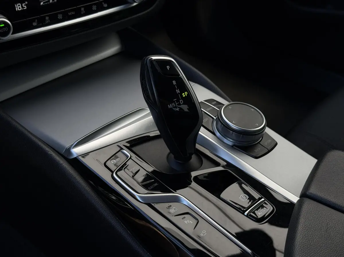 530e Business Edition Plus | Sfeer | 360° cam | Carplay