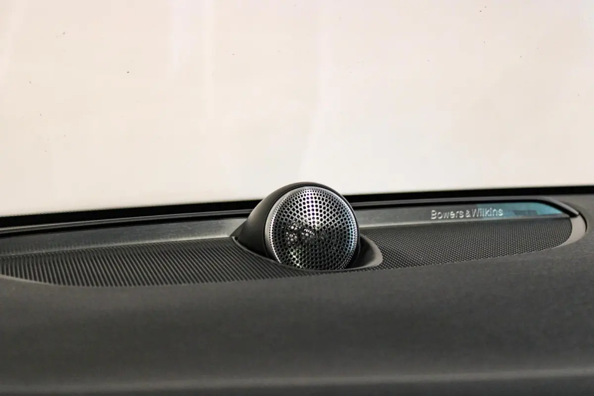 2.0 T6 Recharge AWD R-Design B&W | PANO | 360