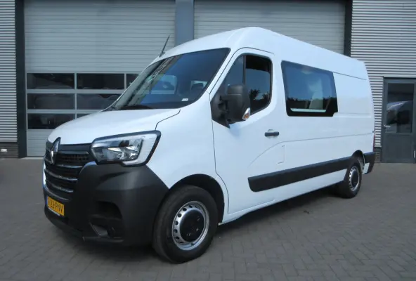 T35 2.3 dCi 150 L2H2 DC 7 persoons dubbel cabine