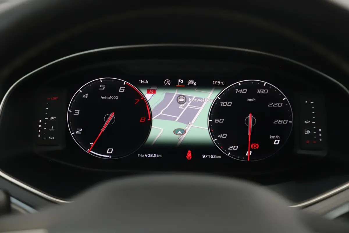 1.0 TSI Style Business Intense Virtual Cockpit 17 inch LMV Navigatie Carplay Android Stoelverwarming Climate Cruise Control LED