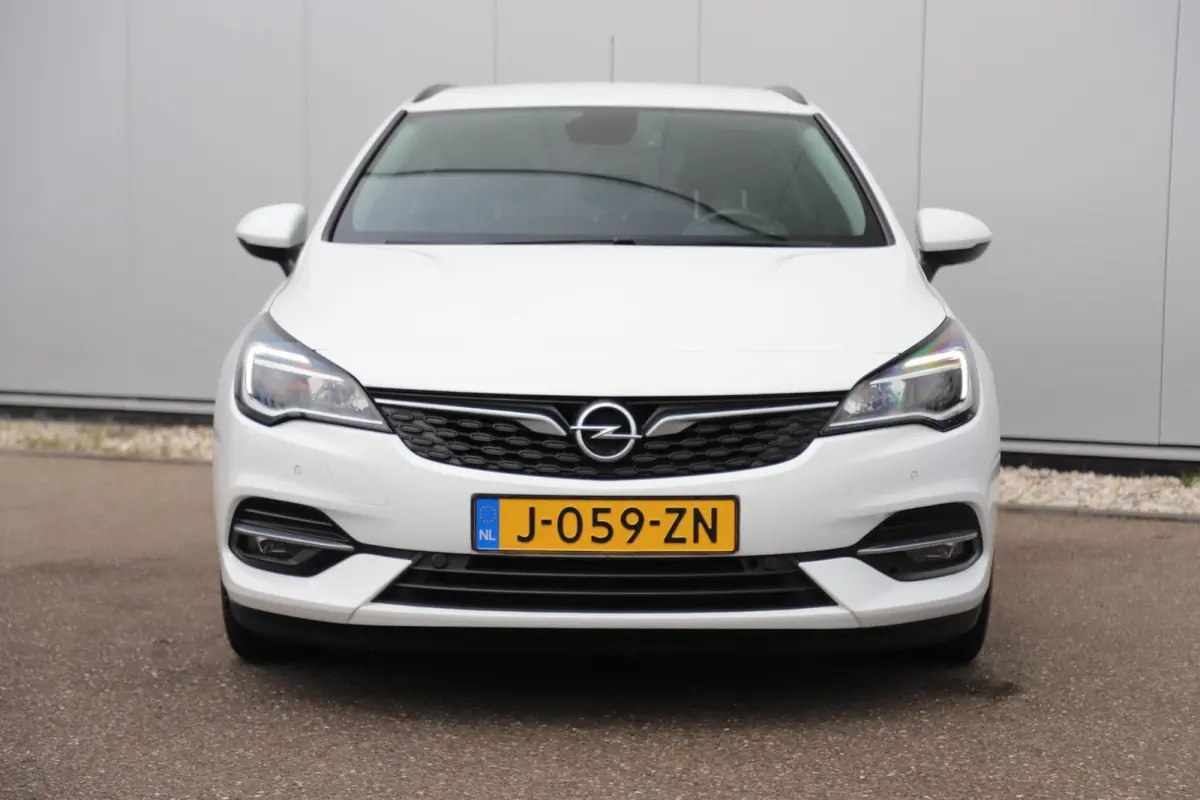 1.2 Business Executive 110PK Trekhaak Navigatie Achteruitrijcamera Carplay Android Climate & Cruise Control Donkere Ramen