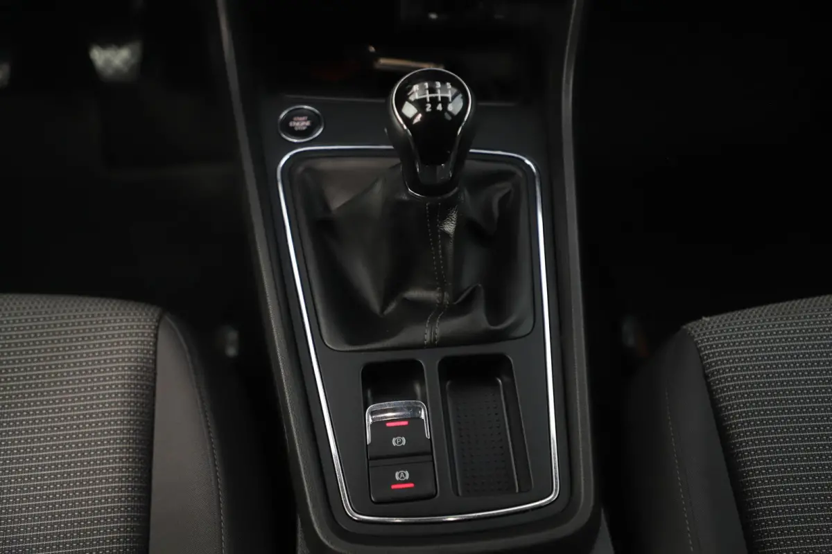 1.0 TSI Style Ultimate Edition Trekhaak Virtual Cockpit Beats Audio Navigatie Achteruitrijcamera Clima Cruise Stoelverwarming