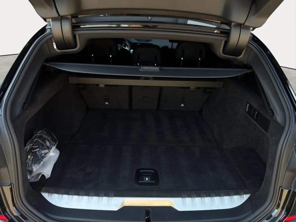 330E 292PK M-Sport Shadow Dode-Hoek Camera