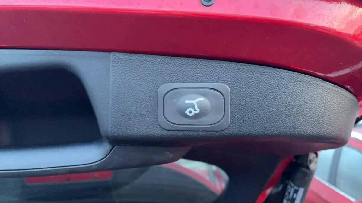 1.0 EcoBoost Hybrid ST Line X Trekhaak | Elektrische achterklep | Adaptief cruisecontrol | AGR Stoelen | Sync 4 Systeem