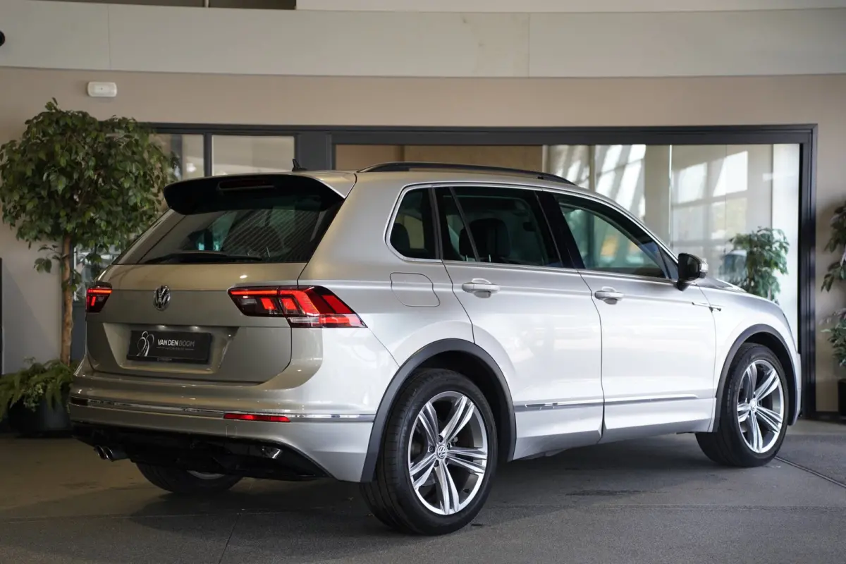 1.5 TSI 150pk DSG R-line Navi Leder PDC