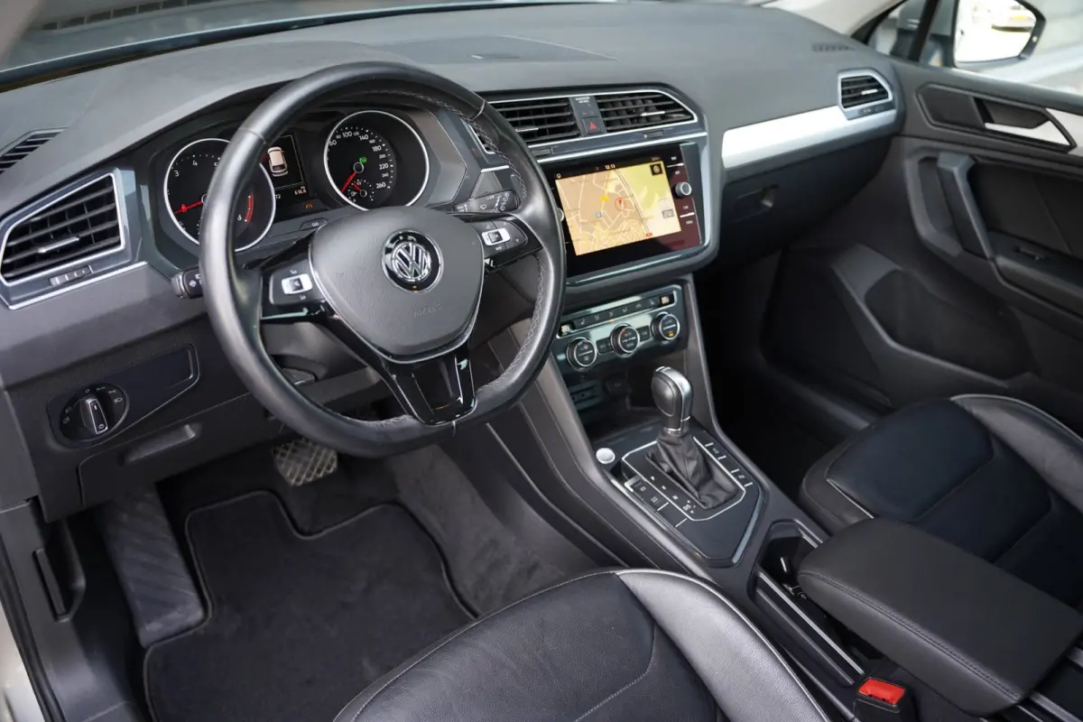 1.5 TSI 150pk DSG R-line Navi Leder PDC