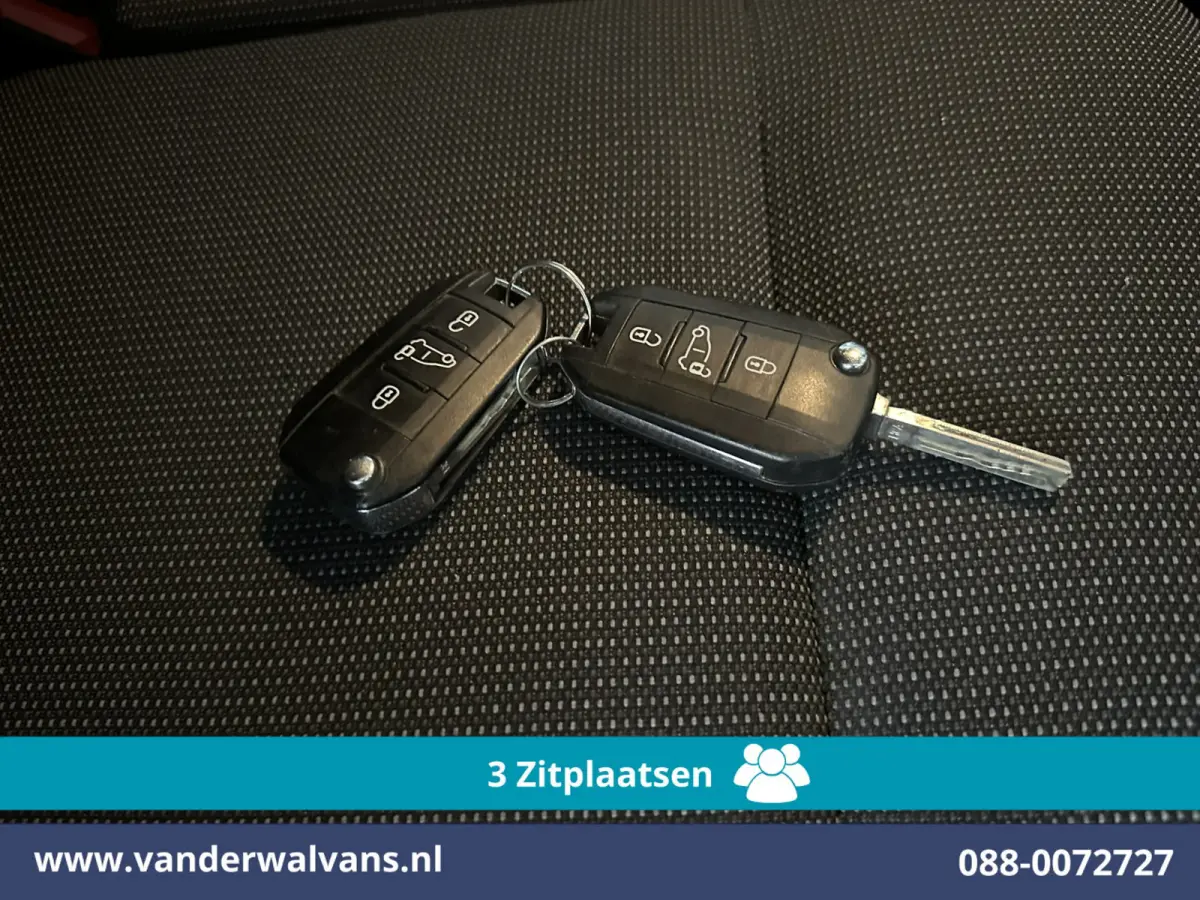 1.5D 102pk L1H1 Euro6 Airco | 3-Zits | Camera | Navigatie | Apple Carplay | 1500kg Trekhaak | Cruisecontrol Android Auto, Parkeersensoren, Bijrijdersbank