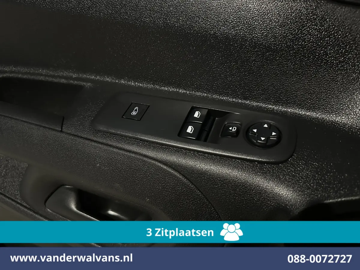 1.5D 102pk L1H1 Euro6 Airco | 3-Zits | Camera | Navigatie | Apple Carplay | 1500kg Trekhaak | Cruisecontrol Android Auto, Parkeersensoren, Bijrijdersbank