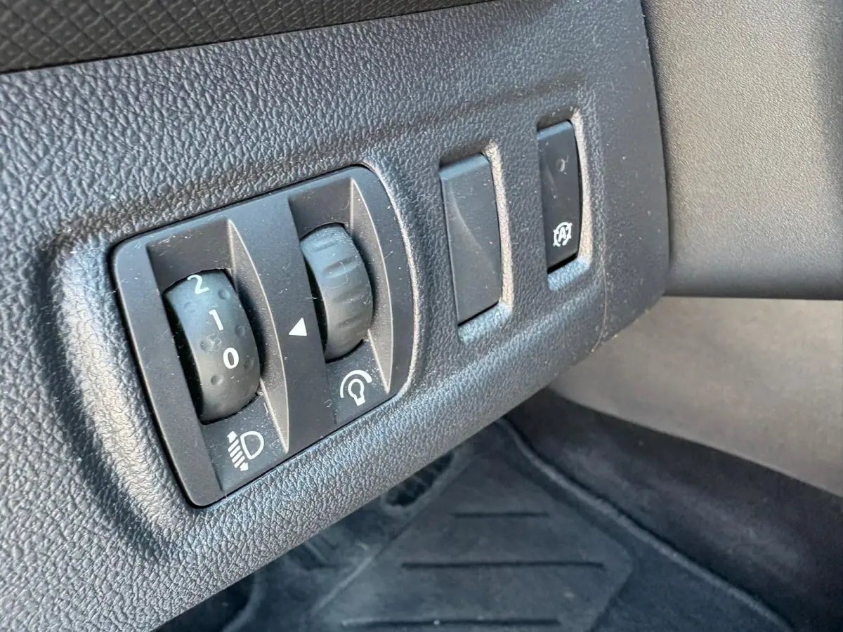 0.9 TCe Limited Navigatie/Bluetooth/Parkeerhulp/Cruise-control