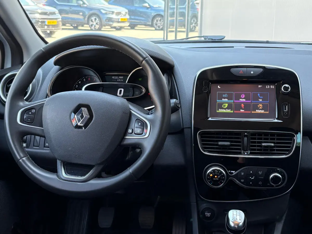 0.9 TCe Limited Navigatie/Bluetooth/Parkeerhulp/Cruise-control