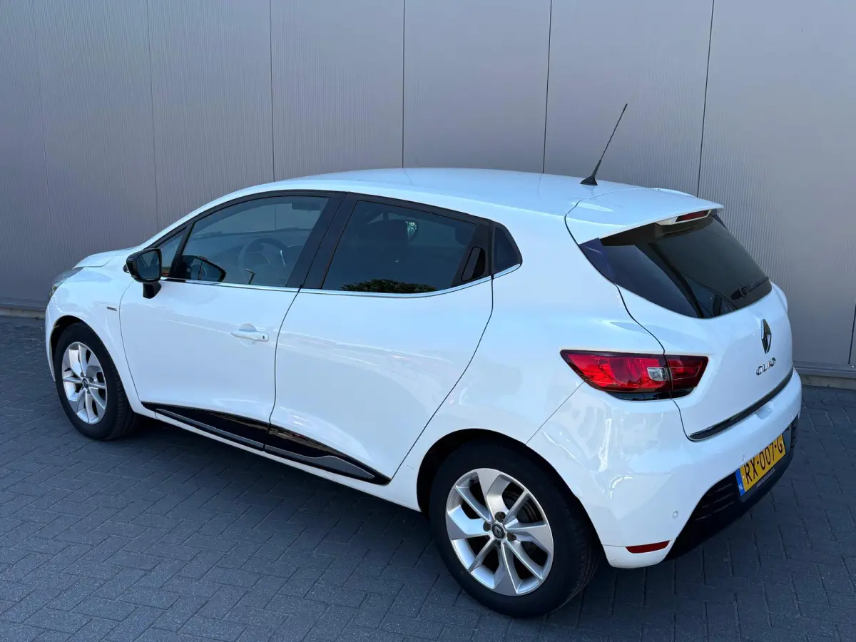 0.9 TCe Limited Navigatie/Bluetooth/Parkeerhulp/Cruise-control