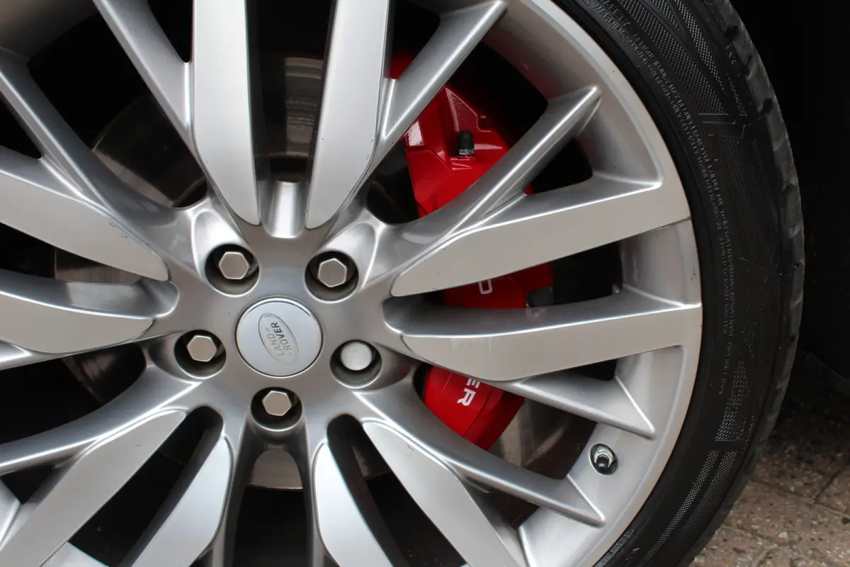 5.0 V8 SC SVR 576 PK ! Facelift ! Carbon ! Pano, Cruis, Airco, Stoelverw voor + achter!