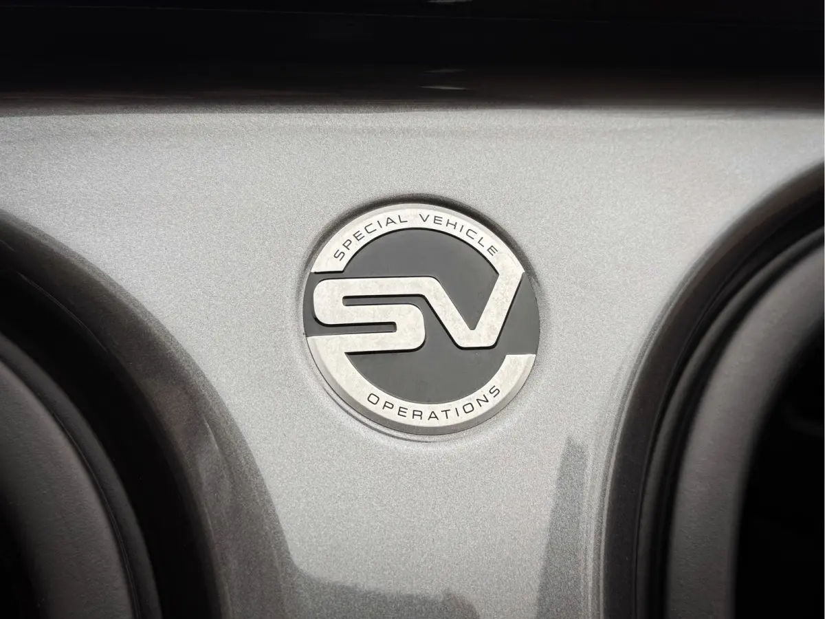 5.0 V8 SC SVR 576 PK ! Facelift ! Carbon ! Pano, Cruis, Airco, Stoelverw voor + achter!