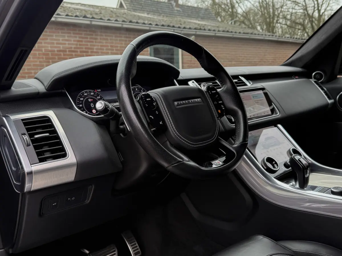 5.0 V8 SC SVR 576 PK ! Facelift ! Carbon ! Pano, Cruis, Airco, Stoelverw voor + achter!