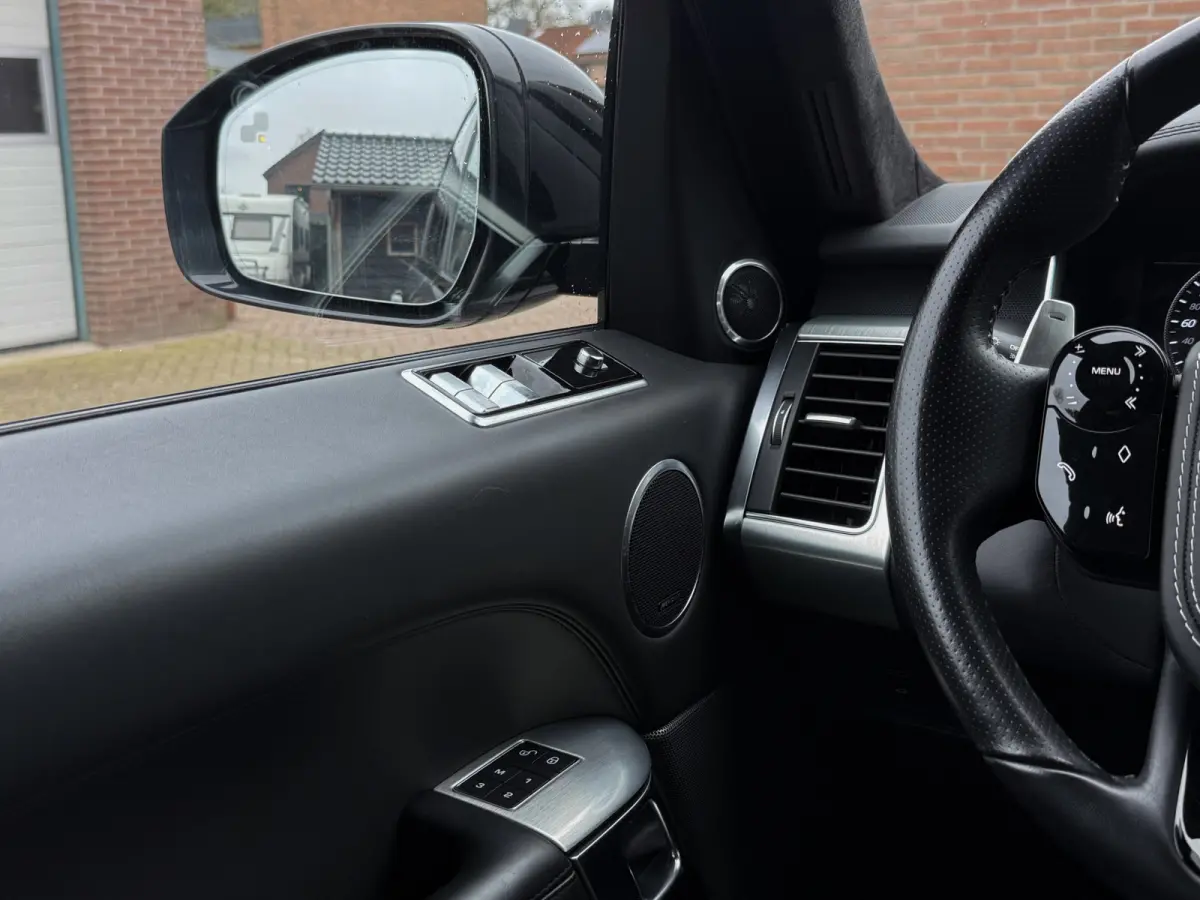 5.0 V8 SC SVR 576 PK ! Facelift ! Carbon ! Pano, Cruis, Airco, Stoelverw voor + achter!