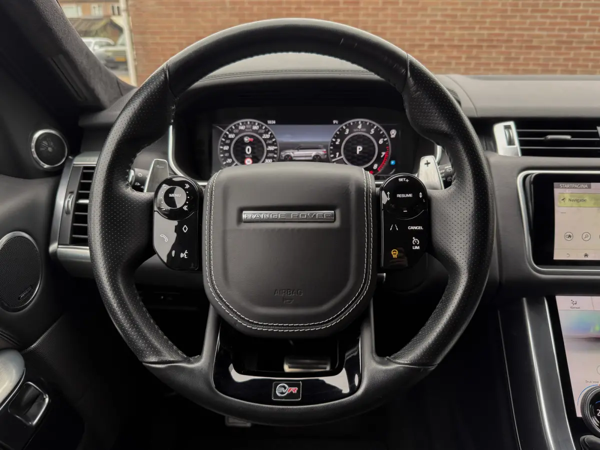 5.0 V8 SC SVR 576 PK ! Facelift ! Carbon ! Pano, Cruis, Airco, Stoelverw voor + achter!