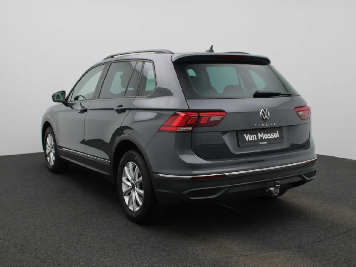 2.0 TDI Life Business AUTOMAAT | ADAPTIEVE CRUISE | STOELVERWARMING & STUUR | CAMERA | NAVIGATIE | TREKHAAK | APPLE CARPLAY | CLIMA | DAB| LMV | 12 MAANDEN BOVAG GARANTIE |