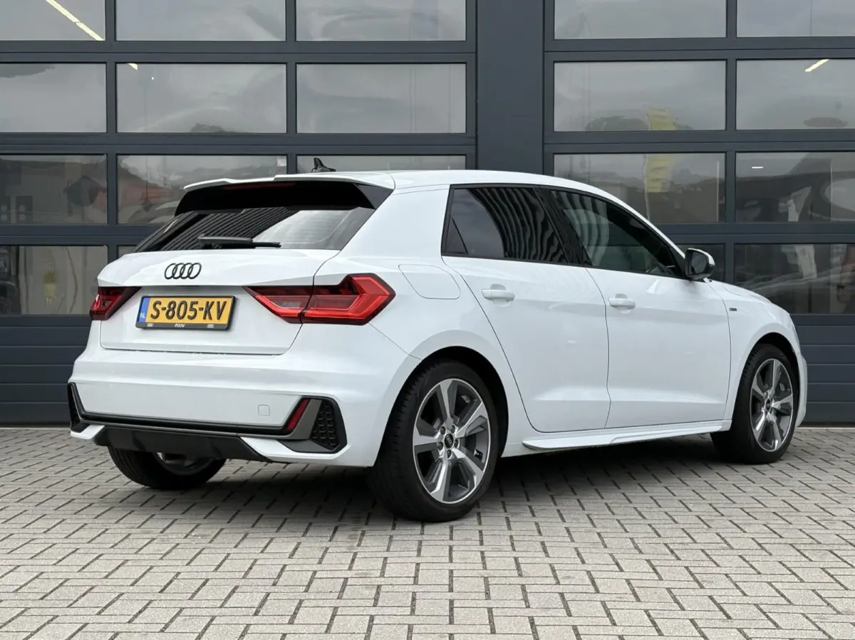 25 TFSI 95pk S Edition | Smartphone interface | Full LED | Zwart optiek | Cruise Control