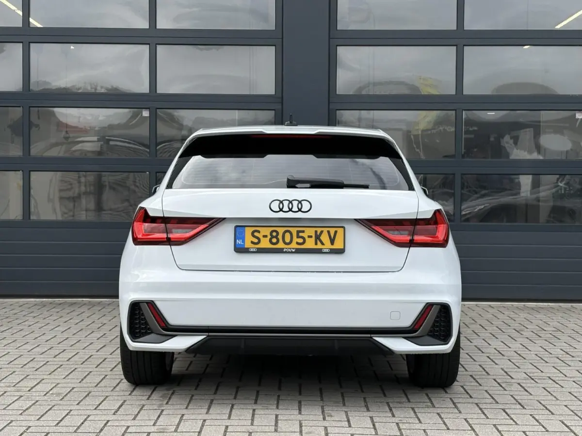25 TFSI 95pk S Edition | Smartphone interface | Full LED | Zwart optiek | Cruise Control
