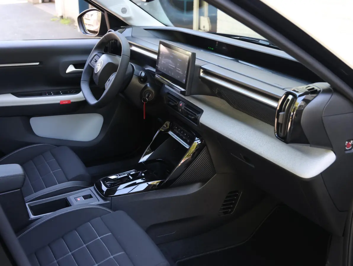 Max 113pk Comfort Range 44 kWh | Navigatie | Apple en Android | Climate control | Achteruitrijcamera