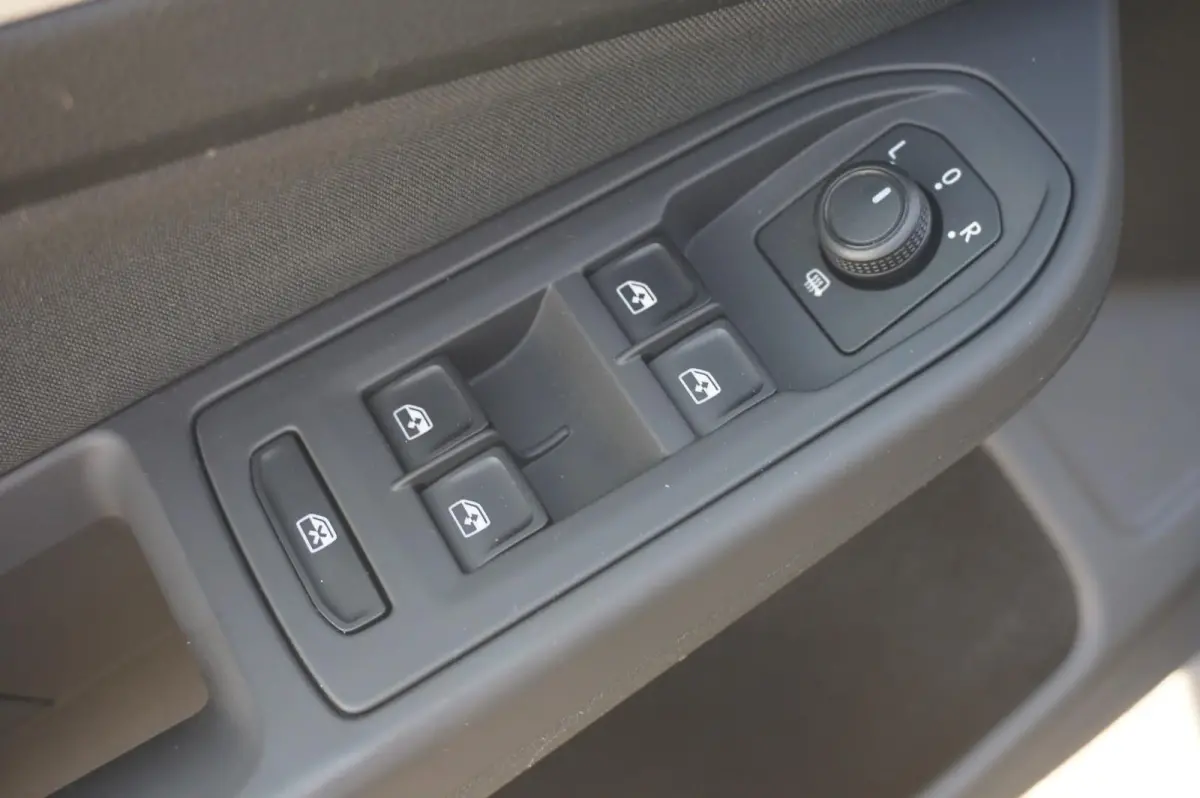 1.0 TSI 90pk | Applecarplay & Androidauto | Keyless Start | Climatronic |