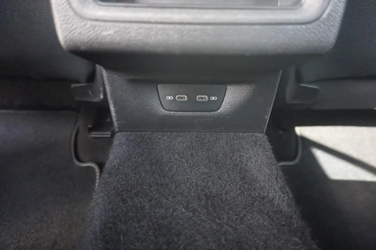 1.0 TSI 90pk | Applecarplay & Androidauto | Keyless Start | Climatronic |