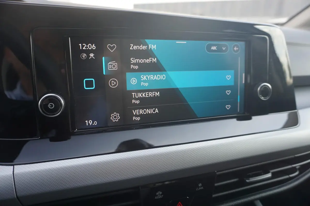 1.0 TSI 90pk | Applecarplay & Androidauto | Keyless Start | Climatronic |