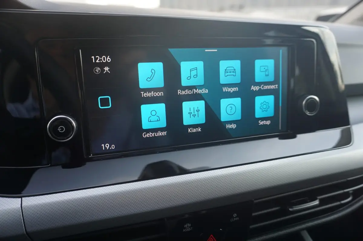 1.0 TSI 90pk | Applecarplay & Androidauto | Keyless Start | Climatronic |