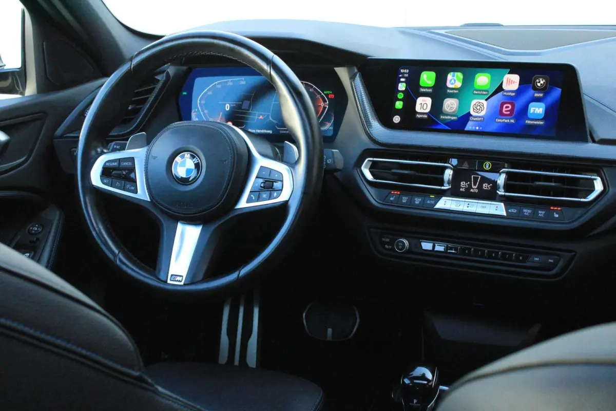 120i High Executive M Sport Pano Stoelverwarming