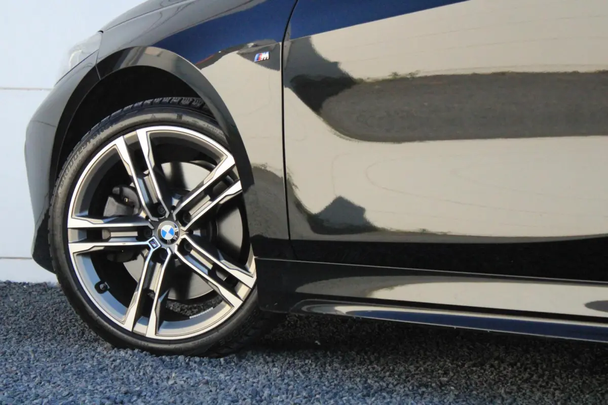 120i High Executive M Sport Pano Stoelverwarming