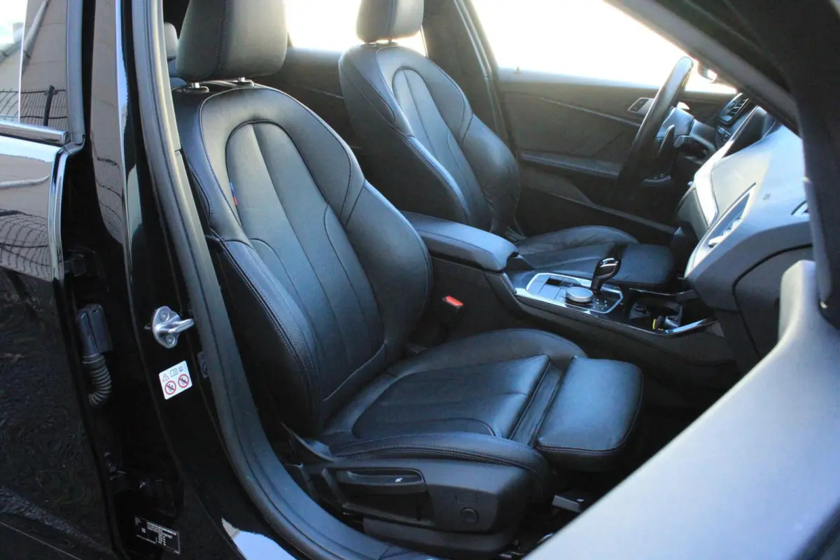 120i High Executive M Sport Pano Stoelverwarming