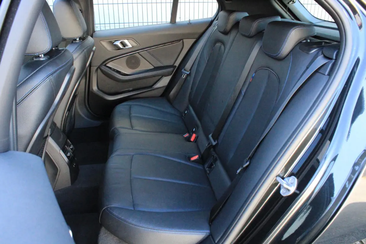 120i High Executive M Sport Pano Stoelverwarming