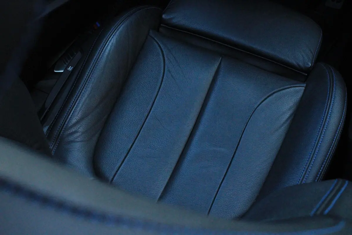 120i High Executive M Sport Pano Stoelverwarming