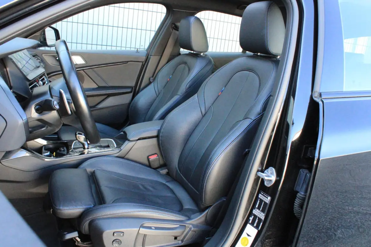 120i High Executive M Sport Pano Stoelverwarming