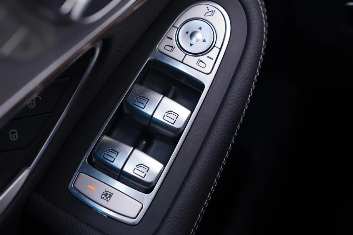 400 4MATIC AMG Line 80 kWh 1e eigen. NAP SOH 96% Navigatie Excellence-pack Premium-Pack Rijassist-Pack wegklapbare-trekhaak 21"-lmv ECC ACC schuif/kantel-dak MEMO Sportstoelen half leder ver