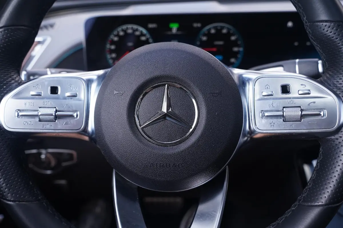 400 4MATIC AMG Line 80 kWh 1e eigen. NAP SOH 96% Navigatie Excellence-pack Premium-Pack Rijassist-Pack wegklapbare-trekhaak 21"-lmv ECC ACC schuif/kantel-dak MEMO Sportstoelen half leder ver