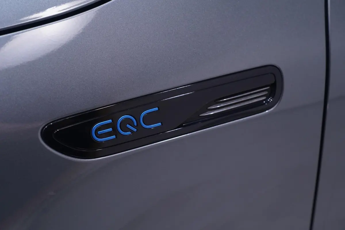 400 4MATIC AMG Line 80 kWh 1e eigen. NAP SOH 96% Navigatie Excellence-pack Premium-Pack Rijassist-Pack wegklapbare-trekhaak 21"-lmv ECC ACC schuif/kantel-dak MEMO Sportstoelen half leder ver