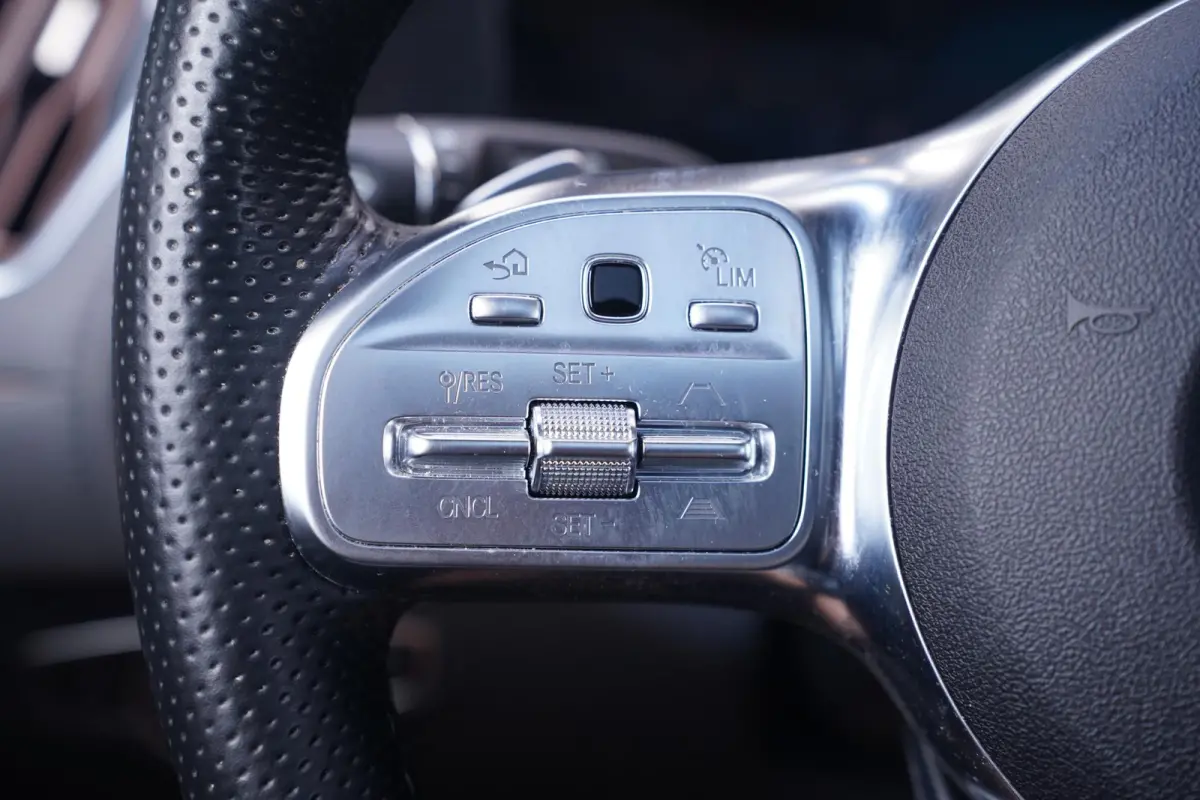 400 4MATIC AMG Line 80 kWh 1e eigen. NAP SOH 96% Navigatie Excellence-pack Premium-Pack Rijassist-Pack wegklapbare-trekhaak 21"-lmv ECC ACC schuif/kantel-dak MEMO Sportstoelen half leder ver
