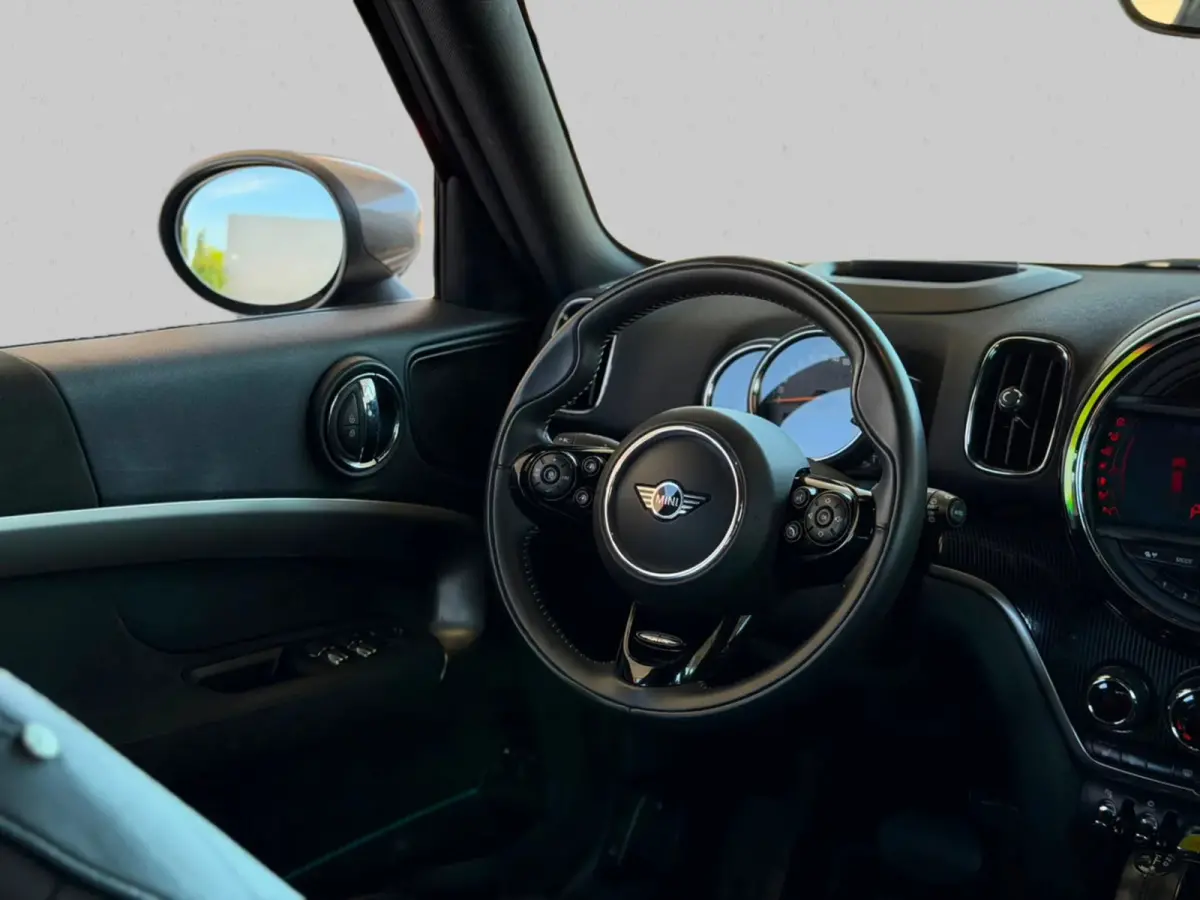 1.5 Cooper ALL4 Chili (Dealer OndH, Panorama, Head-up, Camera, Addapt Cruise, Stoelv, Navi, Etc)