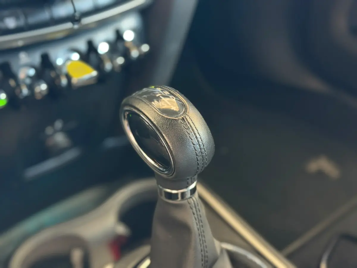 1.5 Cooper ALL4 Chili (Dealer OndH, Panorama, Head-up, Camera, Addapt Cruise, Stoelv, Navi, Etc)