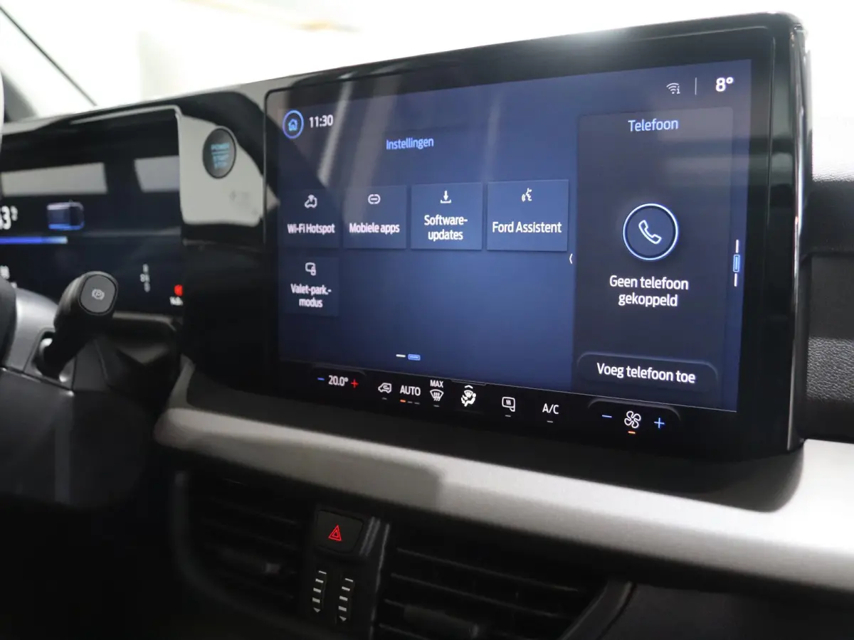Trend 46 kWh PARKEERSENSOREN V+A, CARPLAY, CRUISE CONTROL, ACHTERUITRIJ CAMERA, 16'' RESERVEWIEL, LED LAADRUIMTEVERLICHTING , LAADVLOERBESCHERMING, RUBBER , TREKHAAK