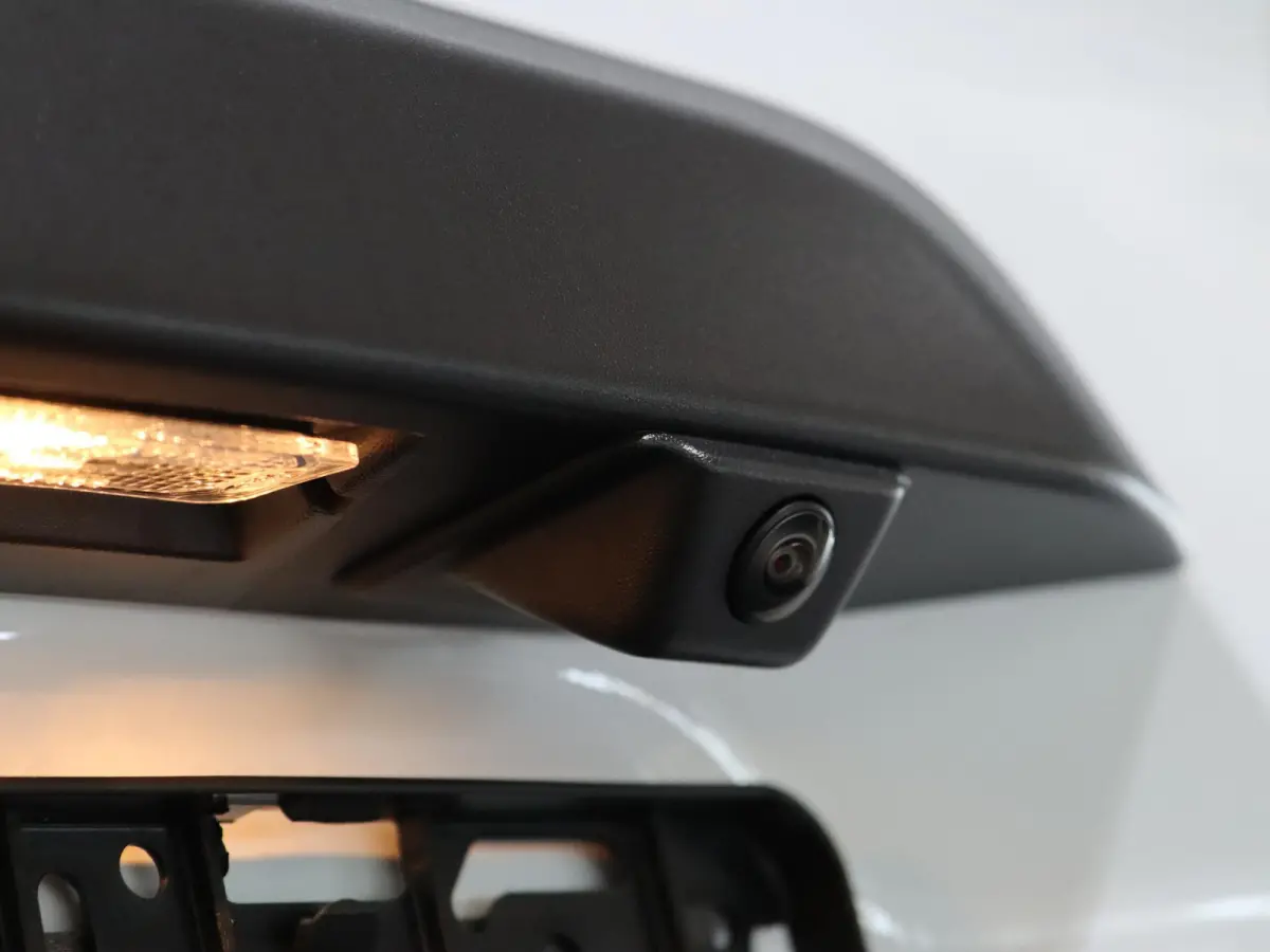 Trend 46 kWh PARKEERSENSOREN V+A, CARPLAY, CRUISE CONTROL, ACHTERUITRIJ CAMERA, 16'' RESERVEWIEL, LED LAADRUIMTEVERLICHTING , LAADVLOERBESCHERMING, RUBBER , TREKHAAK
