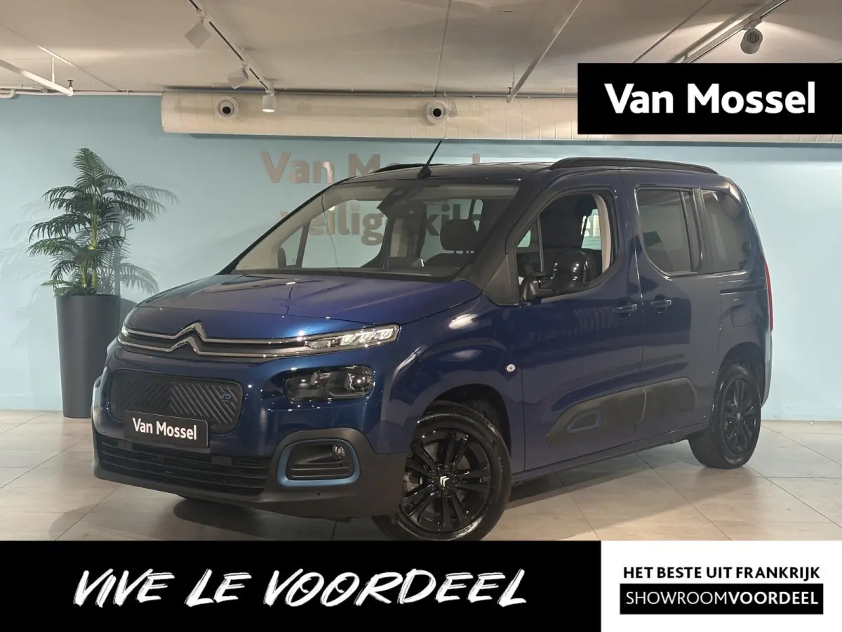 Feel 50 kWh | Camera achter | Lichtmetalen velgen | Cruise control | Apple Carplay - Android Auto | Navi