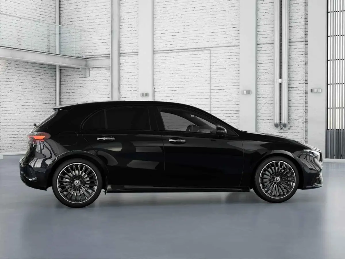 Hatchback 250 e 140 Year Edition