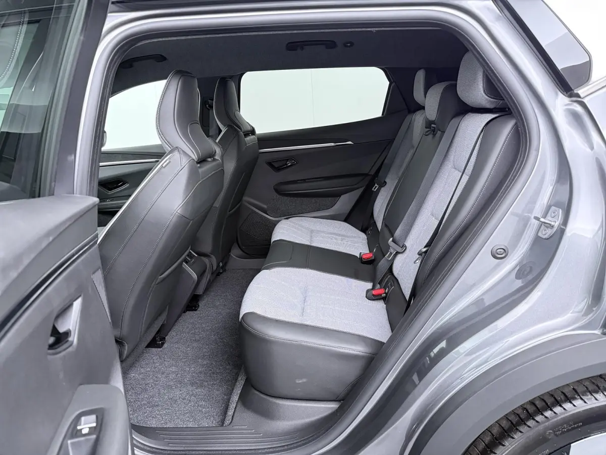 Intense+ 87 kWh | € 3.000 Korting! | 360° Camera | Adaptive Cruise Control | Climate Control | Elektrische Kofferklep | Google Navigatie | Parkeer Assistent | Stoel- en Stuurverwarming